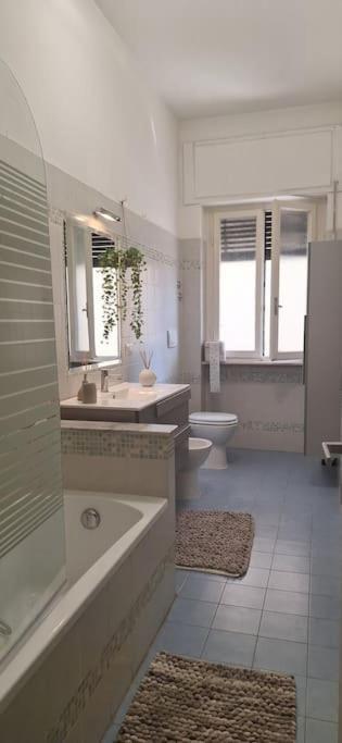 Faby & Fra Apartments Livorno Exterior photo