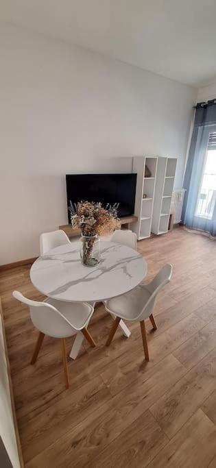 Faby & Fra Apartments Livorno Exterior photo
